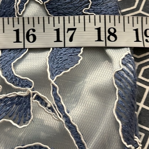 Tadashi Shoji, FARRAH DRESS,($498)Low V-Neck,Truly Gorgeous Work of Art,Size 10P - Picture 9 of 12